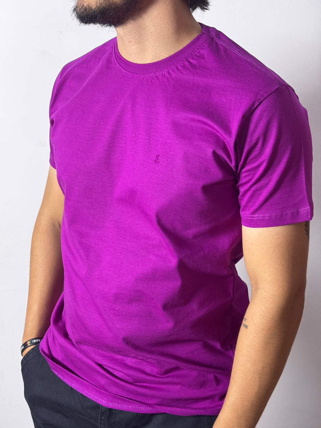 Camiseta Masculina Solluti Magenta escuro
