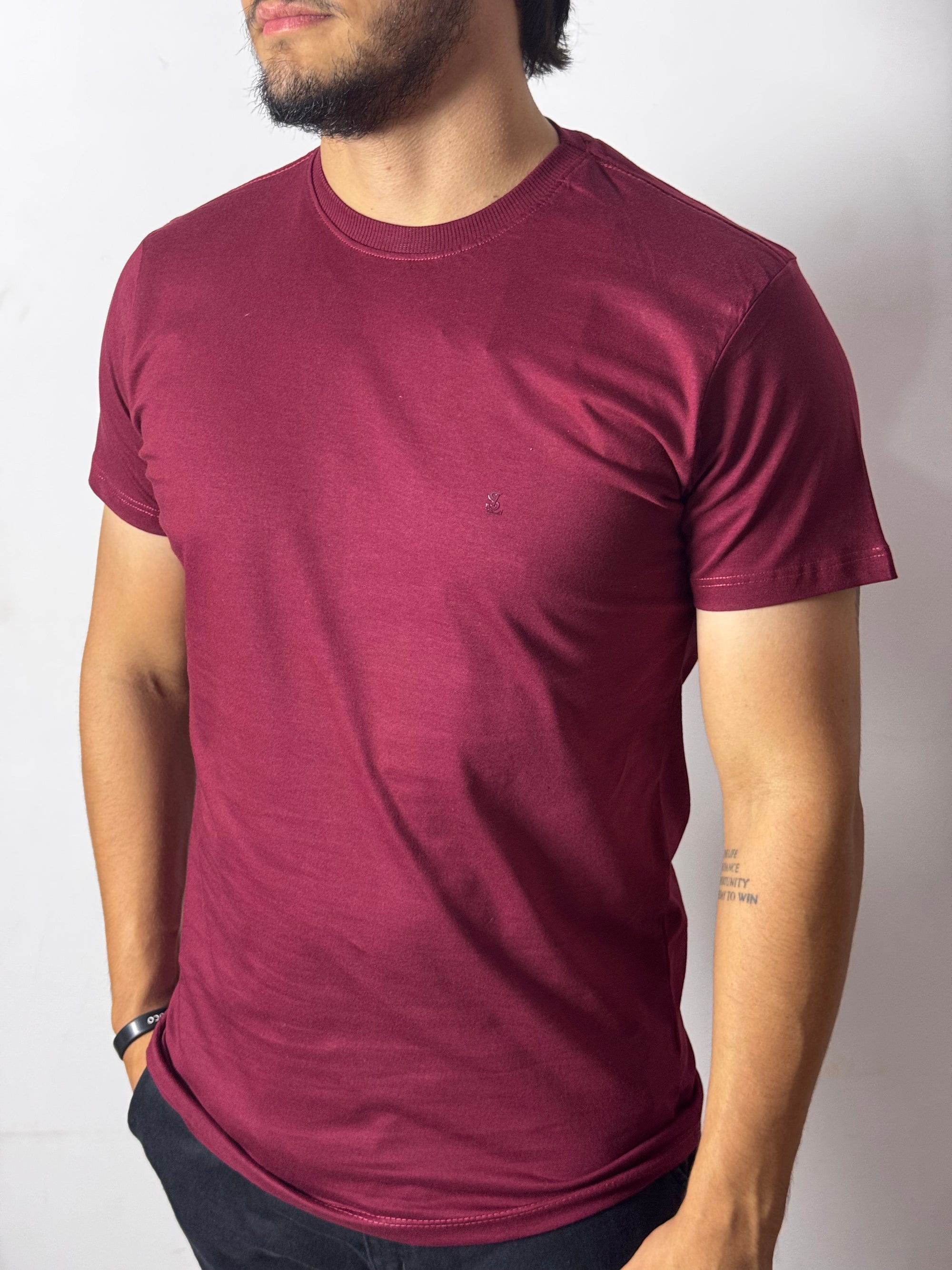 Camiseta Masculina Solluti Vinho